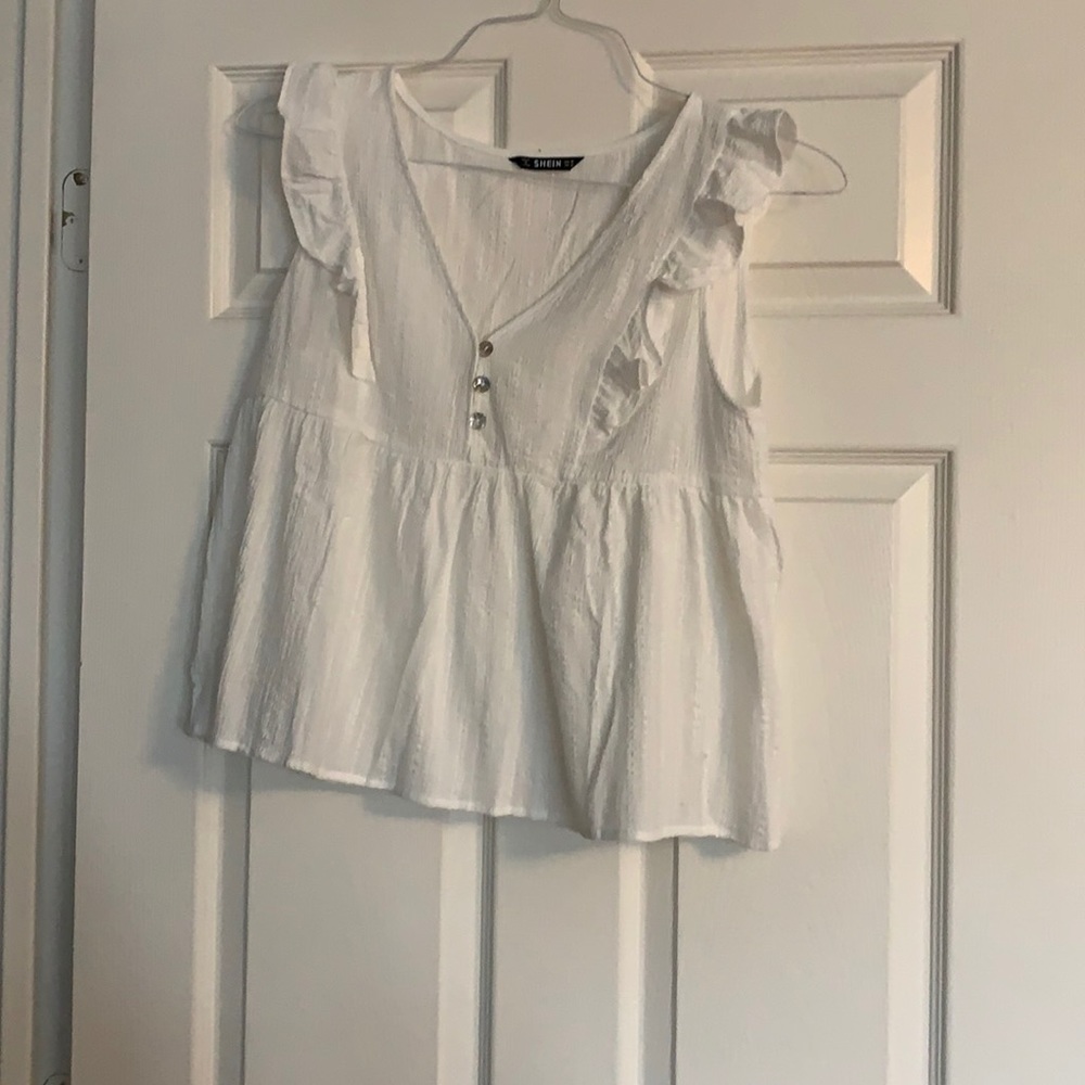 White Ruffle Sleeved Flowy Top